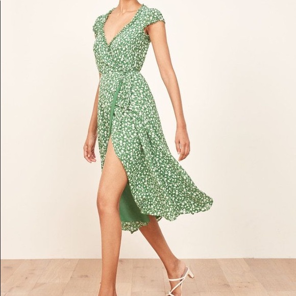 Reformation Dresses & Skirts - Floral Reformation Maxi Dress